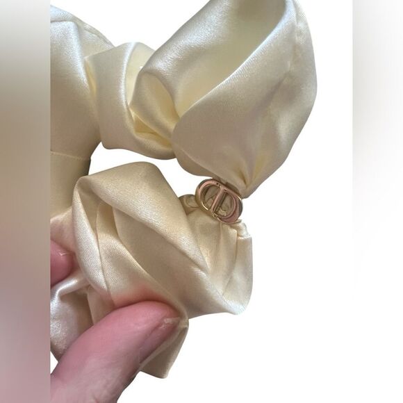 CHRISTIAN DIOR Prestige Beauty Vanity Set - Picture 14 of 16